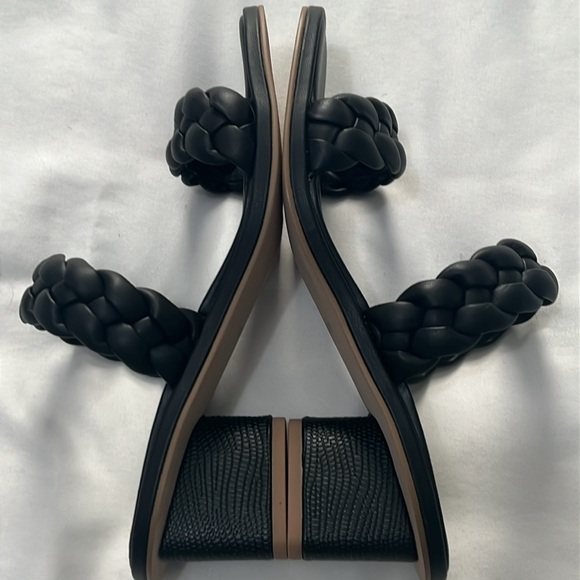 NWOB Dolce Vita Ronin Braided Sandals with Croc Embossed Heel - Picture 9 of 9